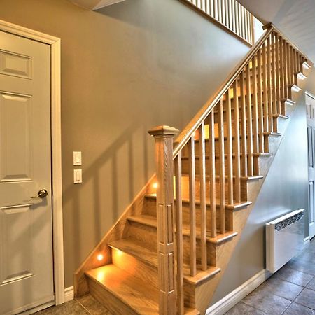 Dynamite 2-Bedroom House, Garage, Sleeps 6 Sherbrooke Extérieur photo