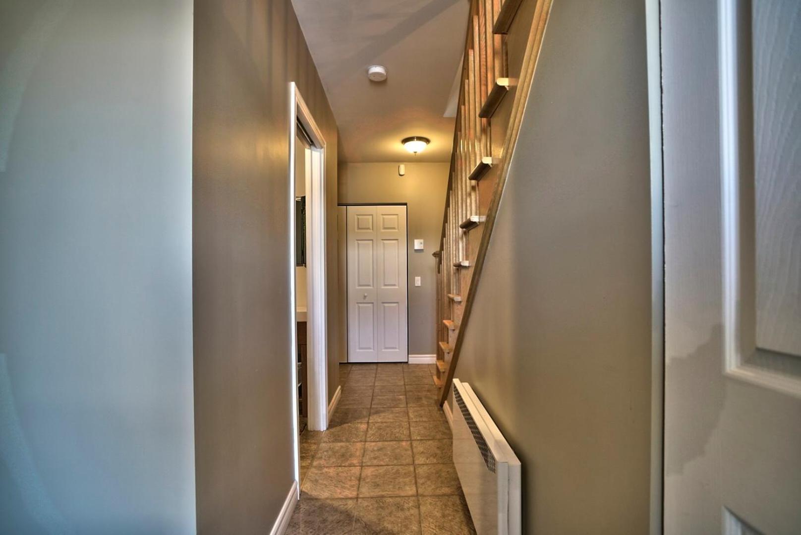 Dynamite 2-Bedroom House, Garage, Sleeps 6 Sherbrooke Extérieur photo