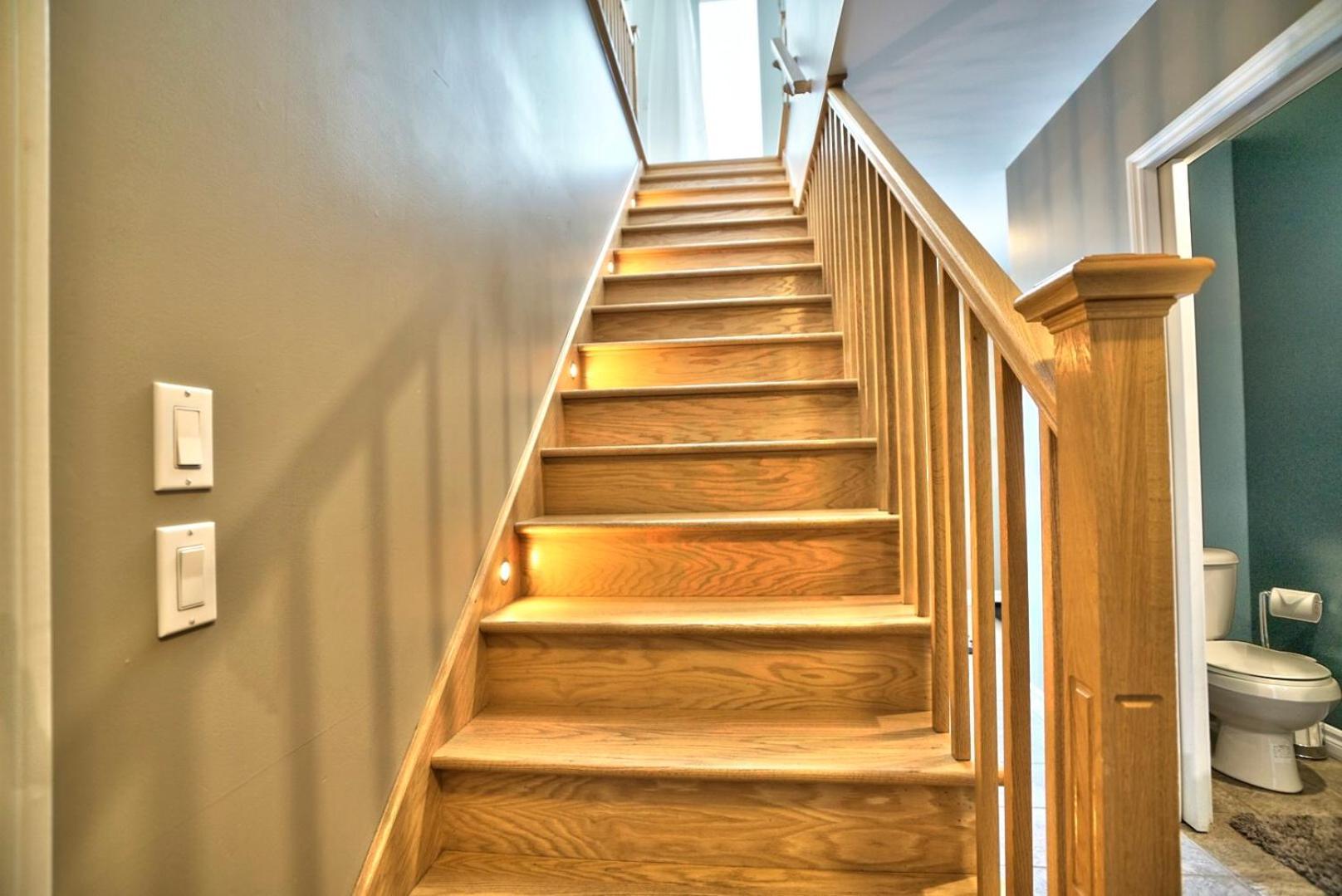 Dynamite 2-Bedroom House, Garage, Sleeps 6 Sherbrooke Extérieur photo