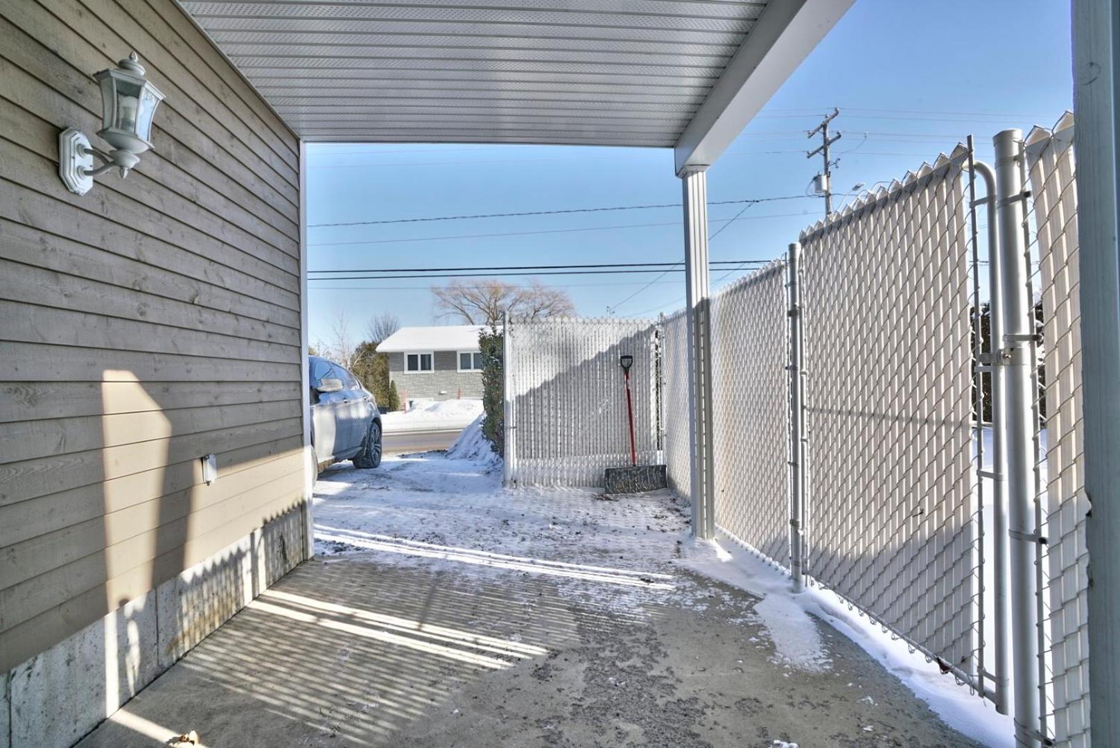 Dynamite 2-Bedroom House, Garage, Sleeps 6 Sherbrooke Extérieur photo